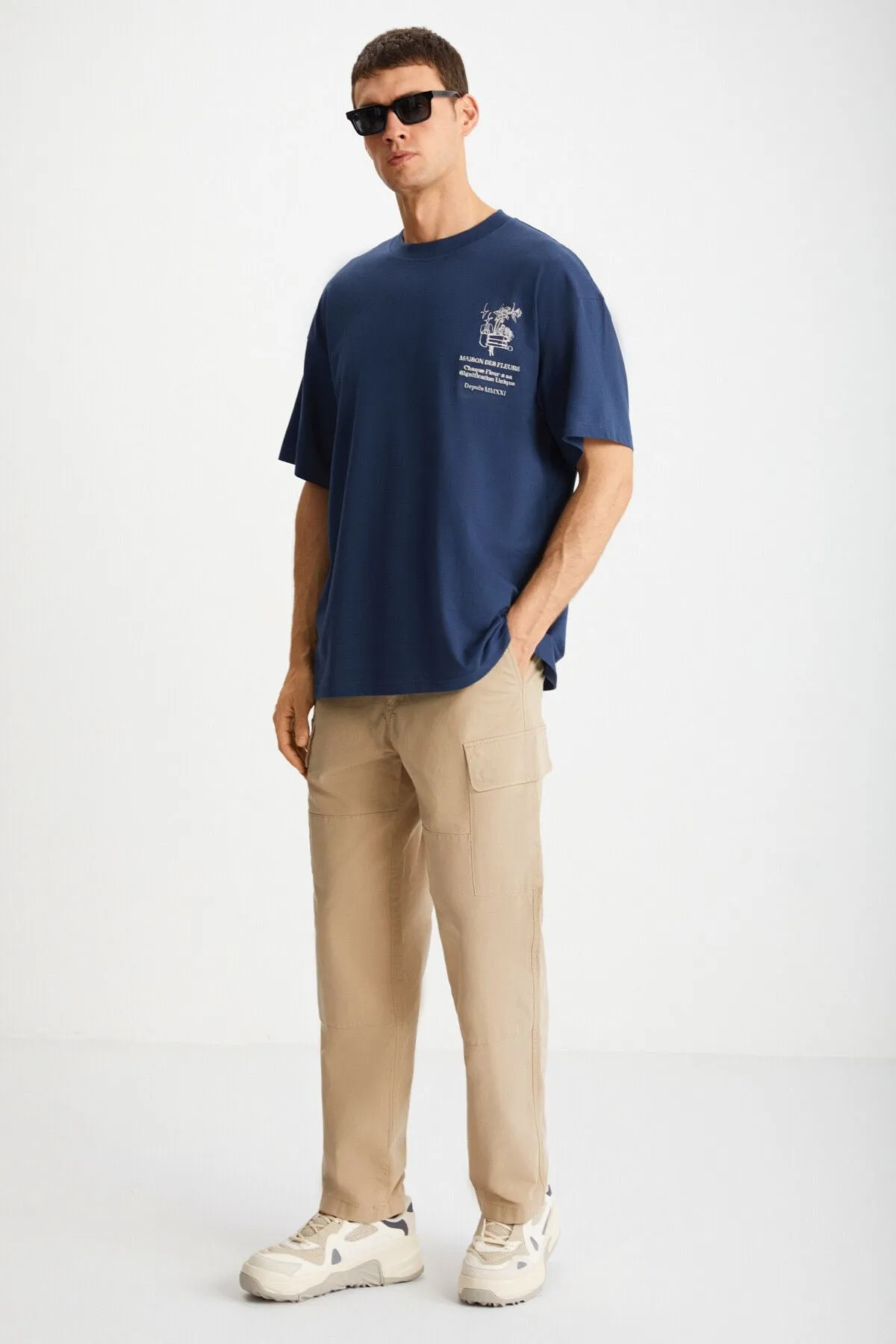 ALONZO Erkek Oversize Fit 0 Pamuk Nakışlı Ve Baskılı Lacivert T-Shirt