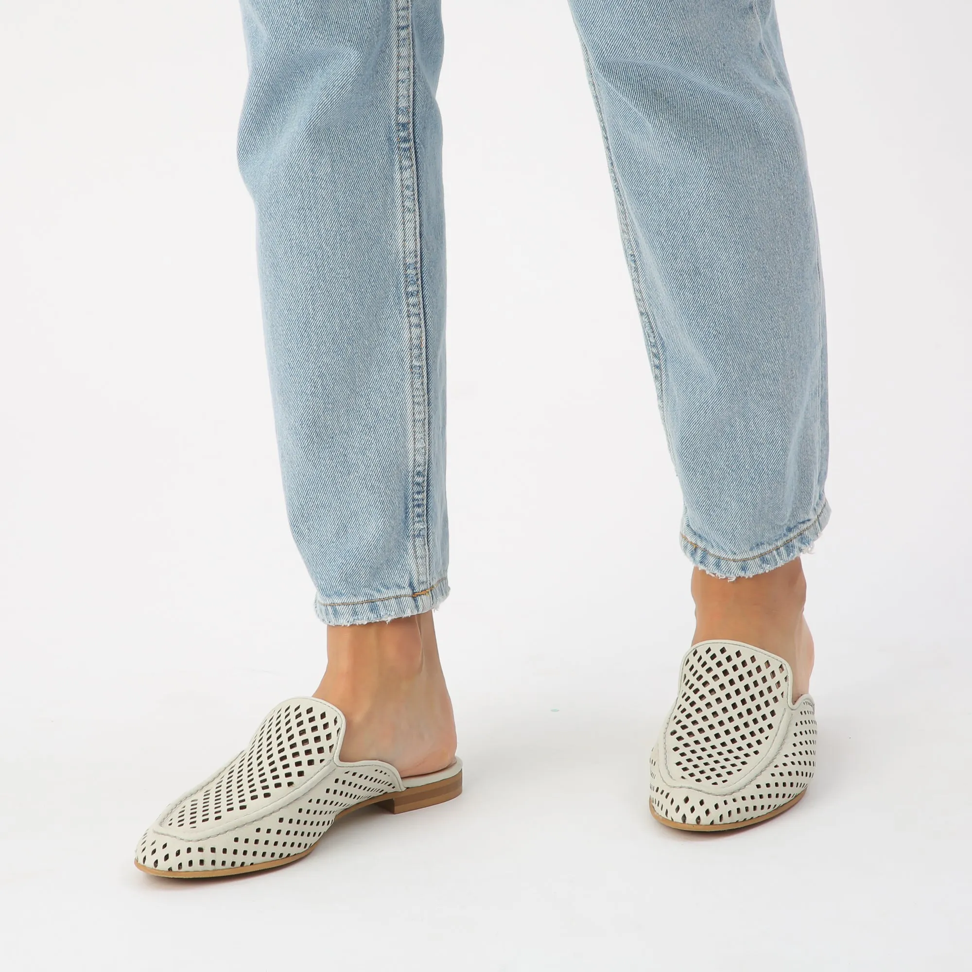 BARBARA slip-on mule - off white lazered