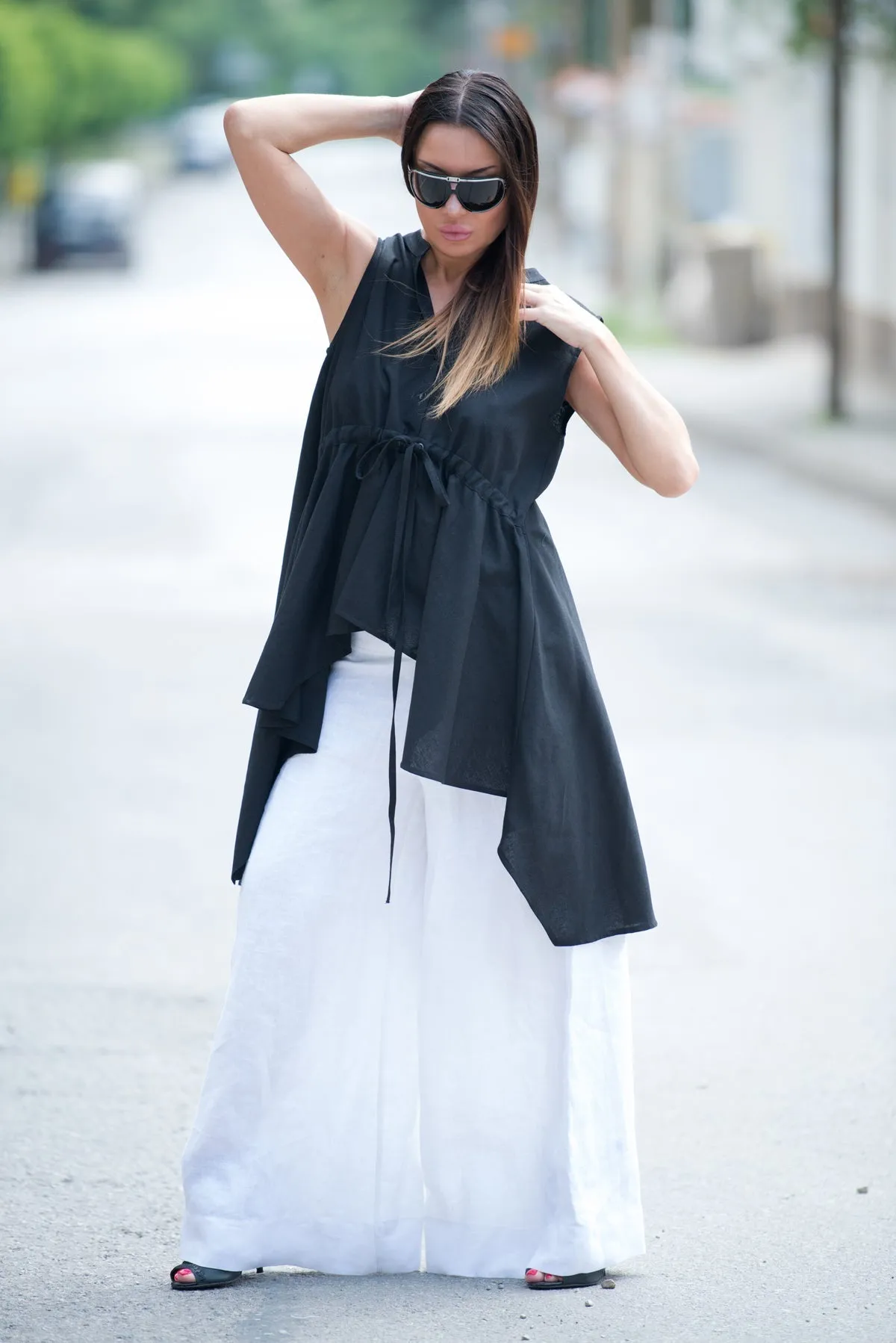 DANIELA Linen Asymmetric Top