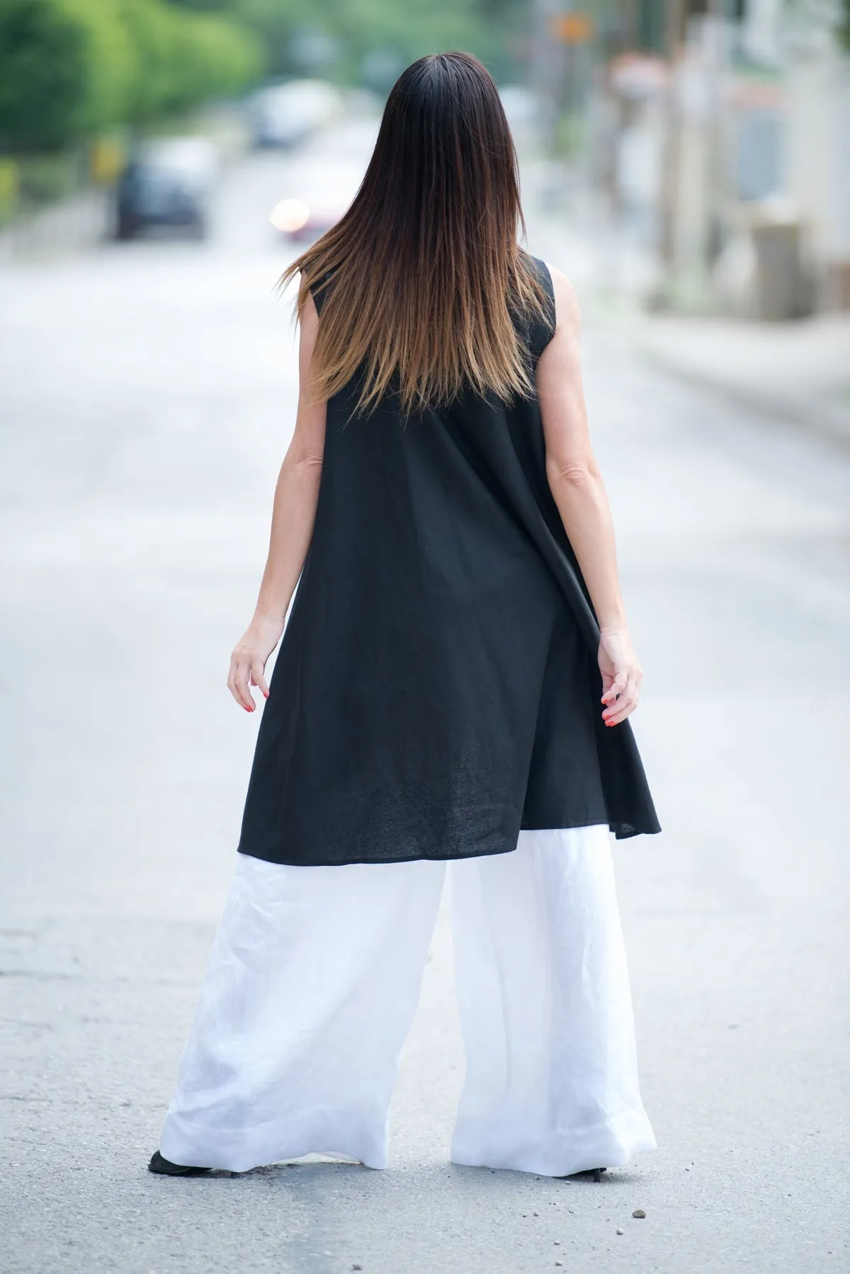 DANIELA Linen Asymmetric Top