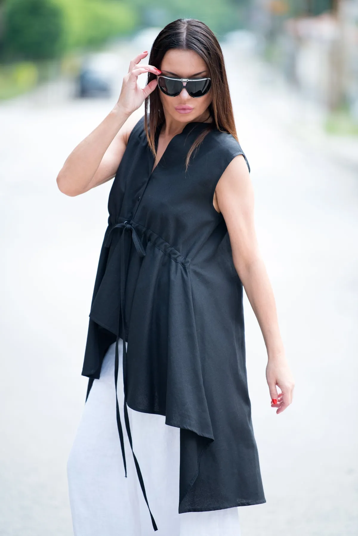 DANIELA Linen Asymmetric Top