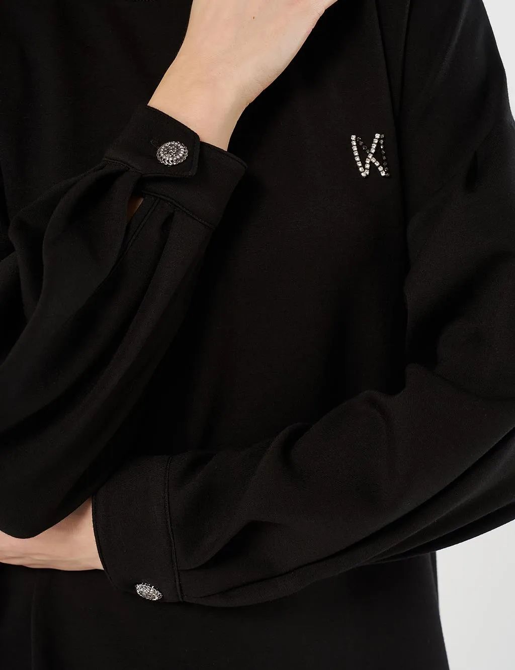 Embroidered Scuba Double Suit Black