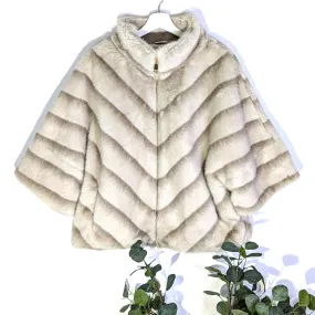 Luxury shaded faux fur zip up chic coat with 3/4 sleeves and pockets