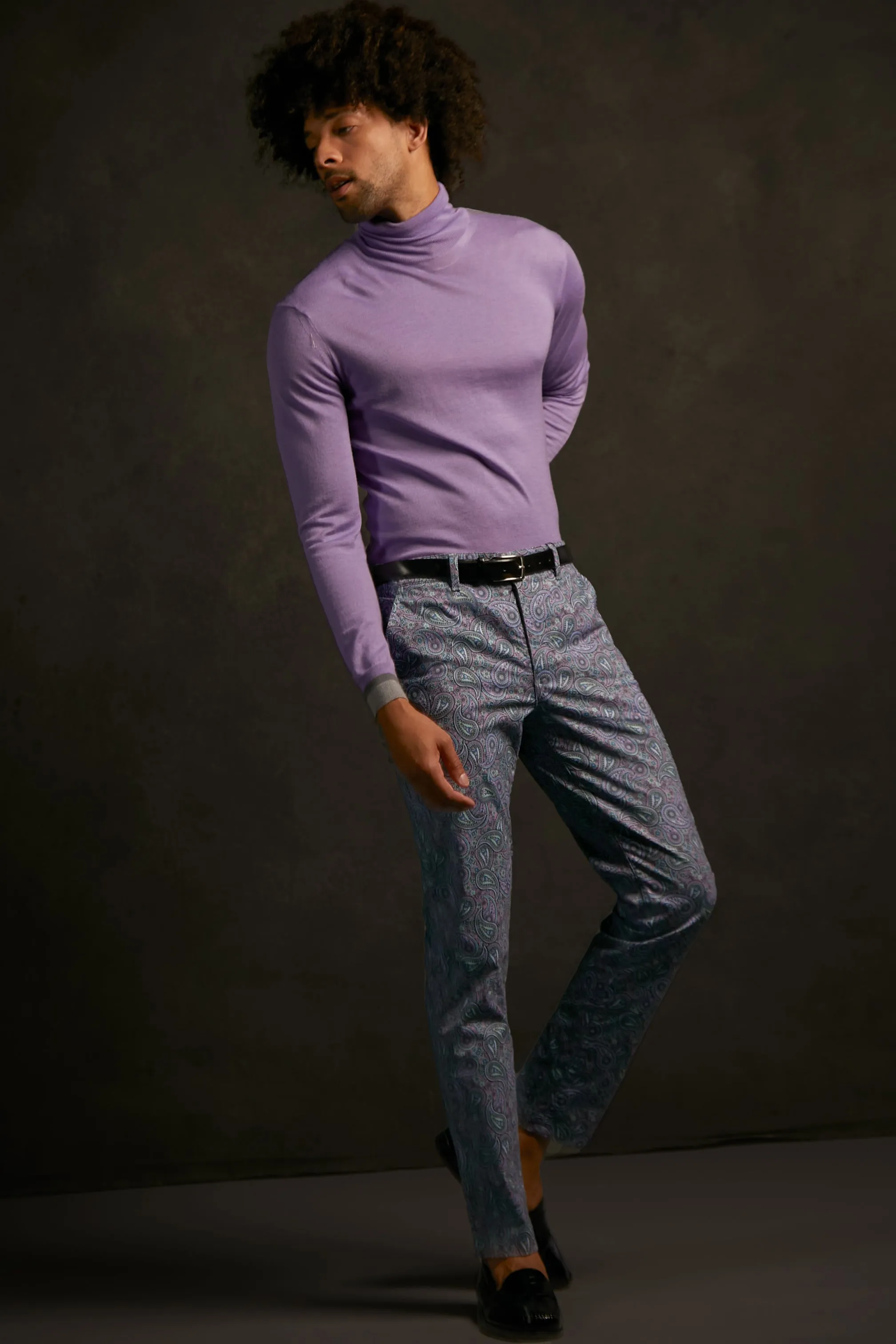 RONALD MERINO TURTLENECK SWEATER IN LAVENDER