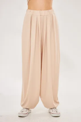 Wide-Leg Relaxed Fit Pleated Trousers