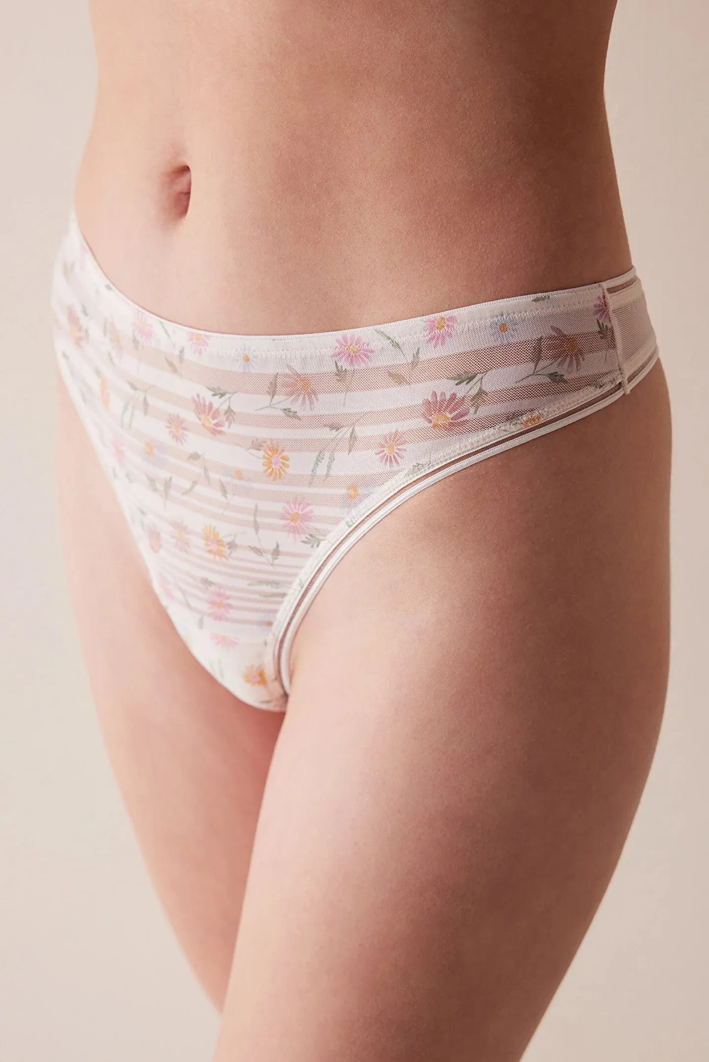 Women Fashion Underwear Tanga with Flower Details